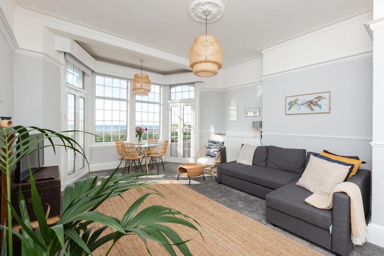 Ferienwohnung A View Of The Bay- Panoramic Sea Views- Sleeps 4 Westgate-on-Sea Exterior foto