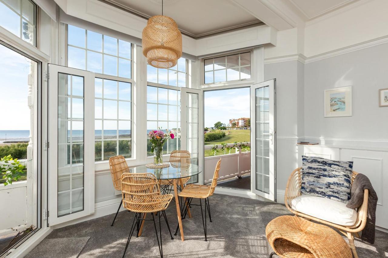 Ferienwohnung A View Of The Bay- Panoramic Sea Views- Sleeps 4 Westgate-on-Sea Exterior foto