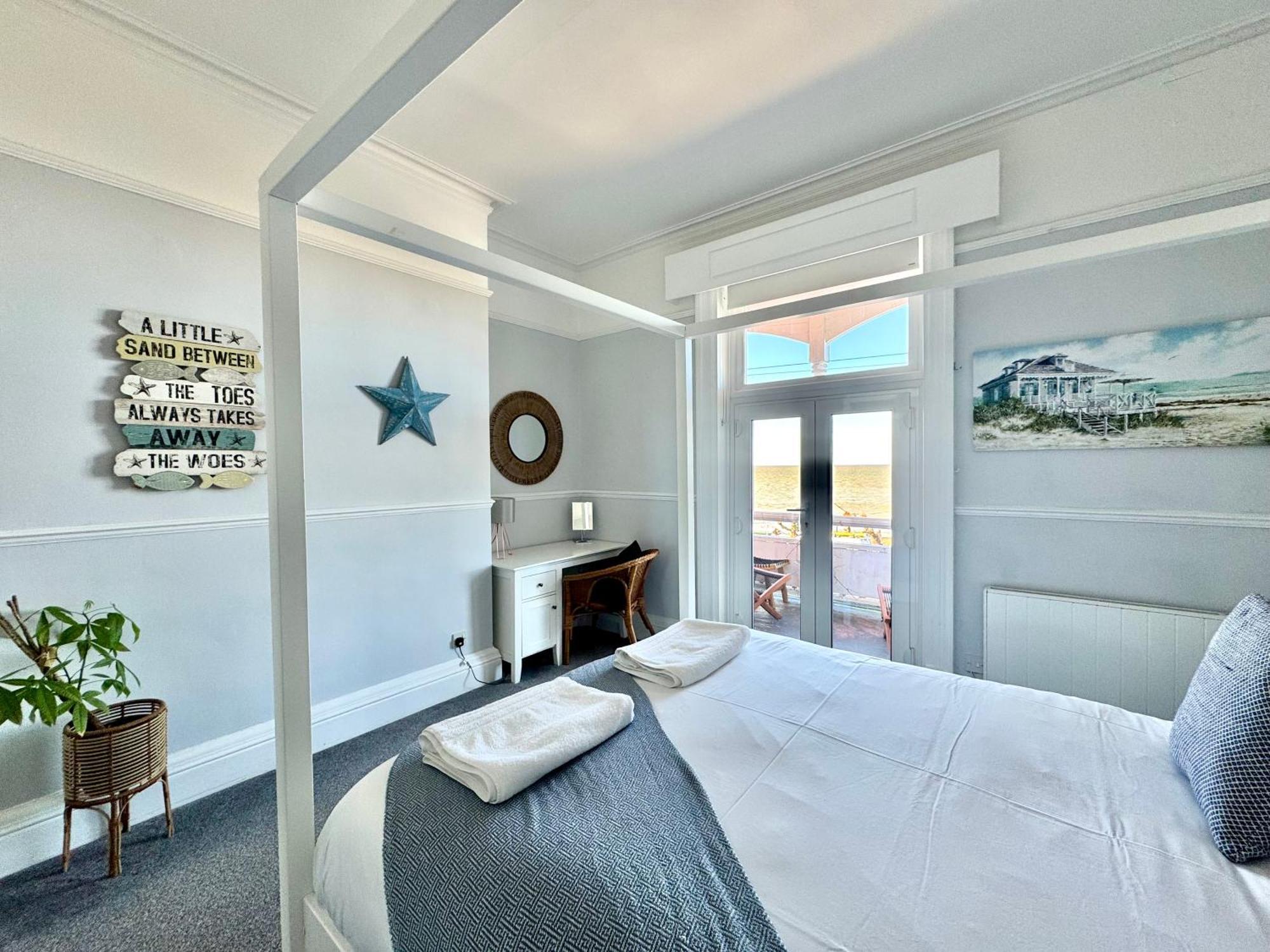 Ferienwohnung A View Of The Bay- Panoramic Sea Views- Sleeps 4 Westgate-on-Sea Exterior foto